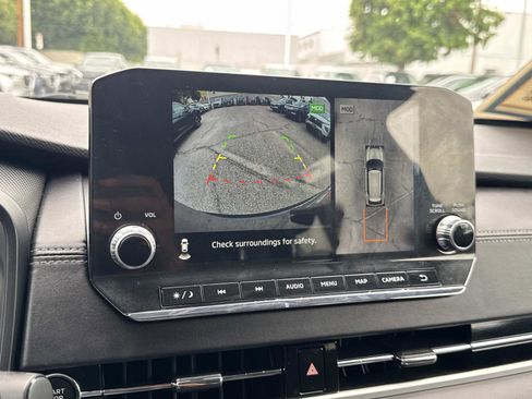 Used 2024 Mitsubishi Outlander FWD image 22