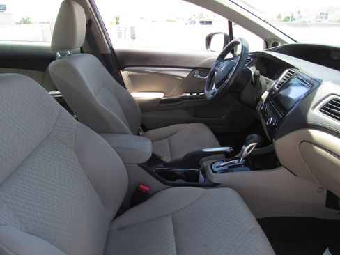Used 2015 Honda Civic EX image 9