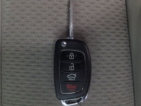 Used 2017 Hyundai Sonata SE FWD image 32