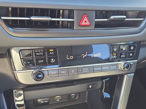 New 2026 Kia Seltos EX FWD image 25