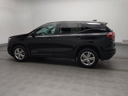 Used 2024 GMC Terrain SLE FWD image 3
