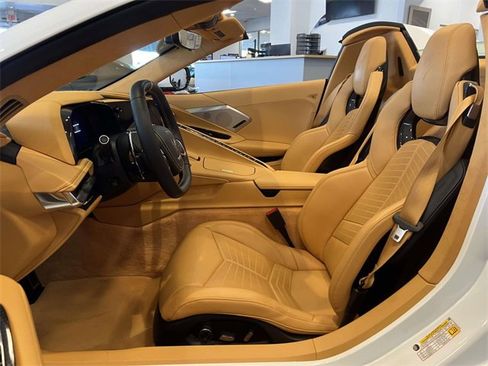 Used 2025 Chevrolet Corvette Stingray Premium Conv w/ Battery Protection Package image 9