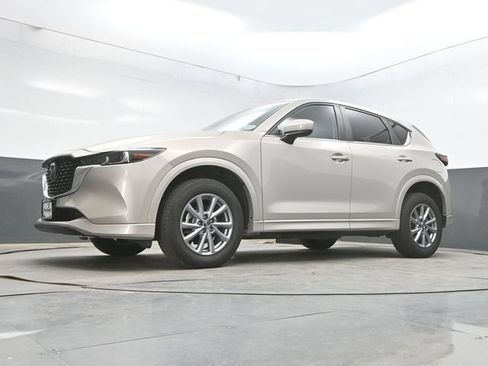 Used 2024 MAZDA CX-5 AWD 2.5 S w/ Select Package image 32