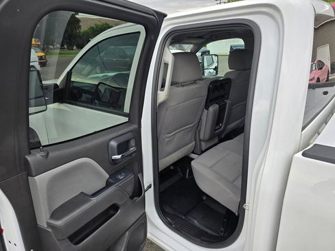 Used 2016 Chevrolet Silverado 2500 W/T w/ WT Convenience Package image 17