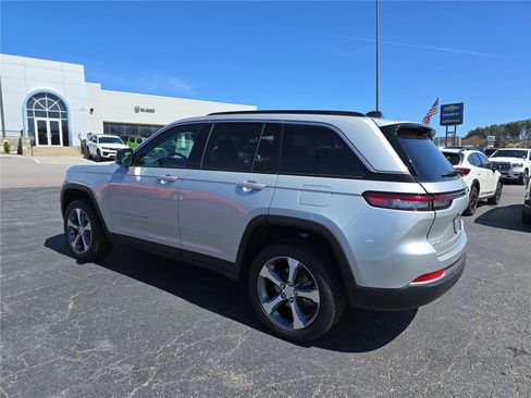 New 2026 Jeep Grand Cherokee Limited AWD/4WD image 6