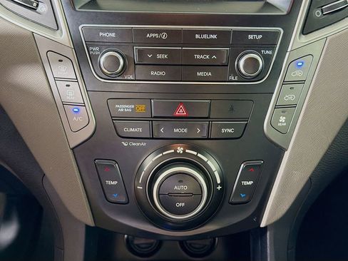 Used 2019 Hyundai Santa Fe XL SE w/ SE Premium Package 02 AWD/4WD image 17