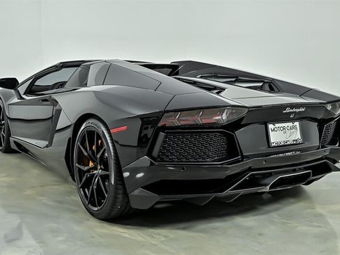 Used 2014 Lamborghini Aventador LP 700-4 AWD/4WD image 8