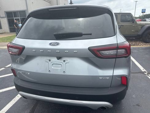 Used 2023 Ford Escape Active AWD/4WD image 5