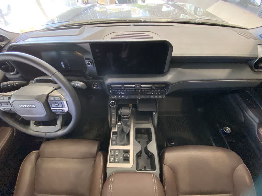 Used 2026 Toyota Land Cruiser w/ Premium Package AWD/4WD image 24