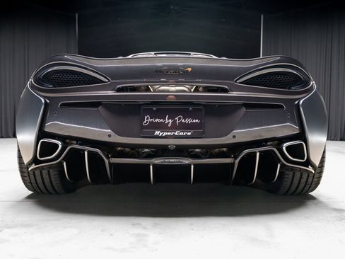 Used 2017 McLaren 570S RWD image 39