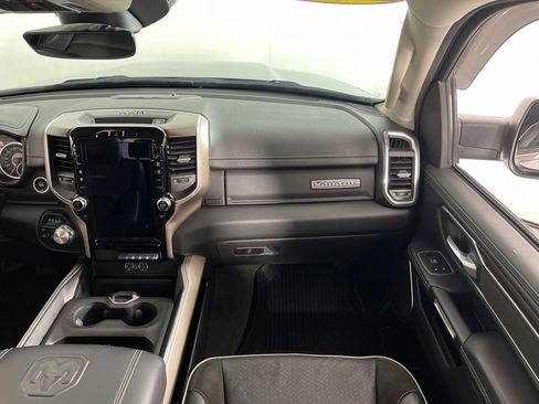 Used 2022 RAM 1500 Laramie AWD/4WD image 22