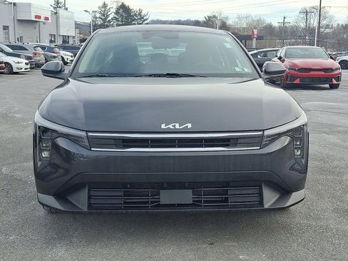 Used 2025 Kia K4 LXS image 2