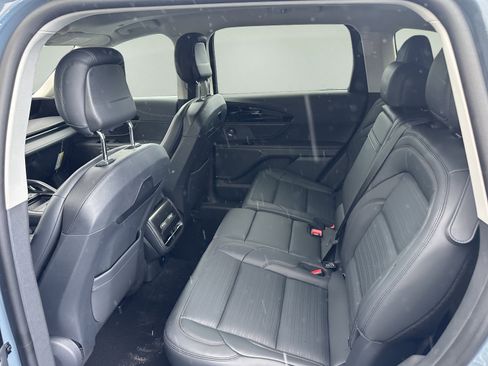 New 2026 Lincoln Nautilus Reserve w/ Jet Appearance Package AWD/4WD image 10