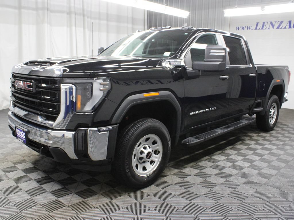 Used 2024 GMC Sierra 2500 Pro AWD/4WD image 9