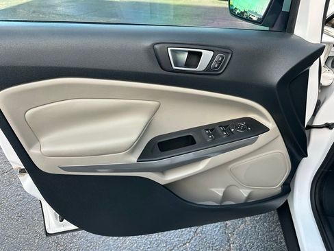 Used 2018 Ford EcoSport Titanium image 12