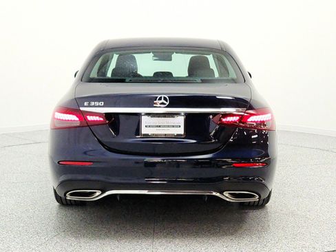 Used 2022 Mercedes-Benz E 350 Sedan image 6