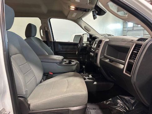 Used 2016 RAM 2500 Tradesman w/ Chrome Appearance Group AWD/4WD image 15
