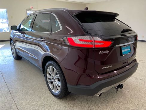 Used 2019 Ford Edge Titanium image 10