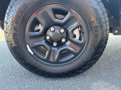 Used 2024 Jeep Wrangler Sport image 6