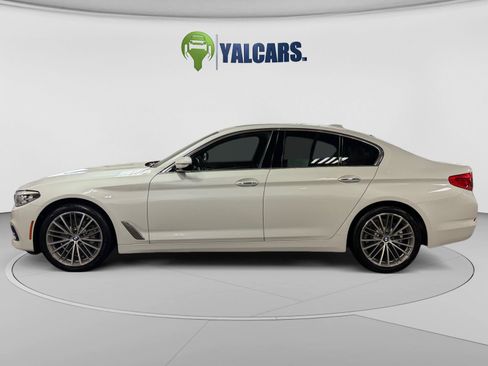 Used 2018 BMW 530i xDrive AWD/4WD image 2