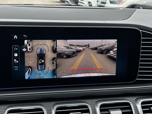 New 2026 Mercedes-Benz GLS 450 4MATIC image 16