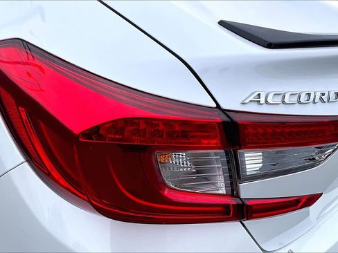 Used 2022 Honda Accord Sport image 28