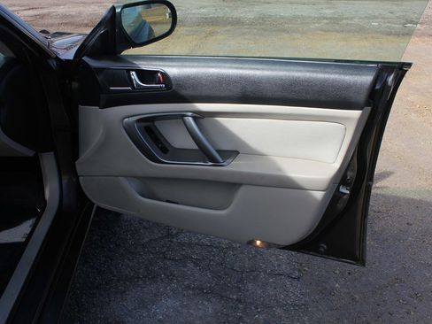 Used 2009 Subaru Outback 2.5i Special Edition image 30