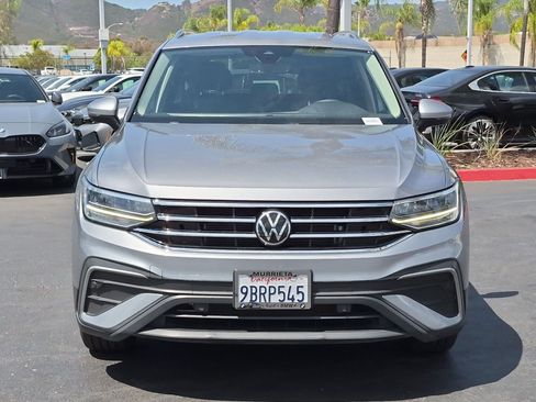 Used 2022 Volkswagen Tiguan SE AWD/4WD image 3