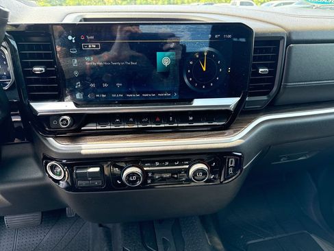 Certified 2022 Chevrolet Silverado 1500 LT w/ Protection Package AWD/4WD image 17