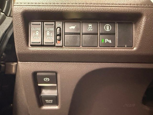 Used 2021 Honda Odyssey Touring image 17
