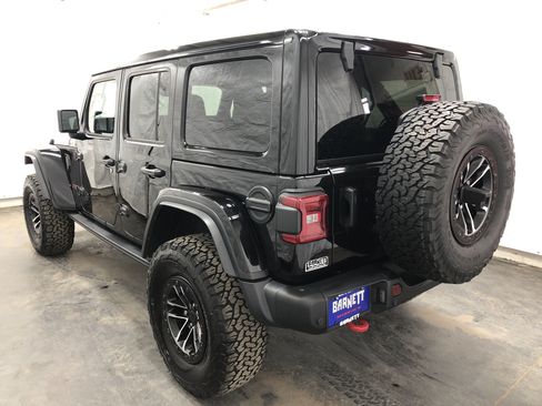 Certified 2024 Jeep Wrangler Unlimited Rubicon AWD/4WD image 6