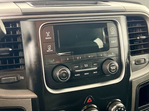 Used 2013 RAM 1500 Express RWD image 26