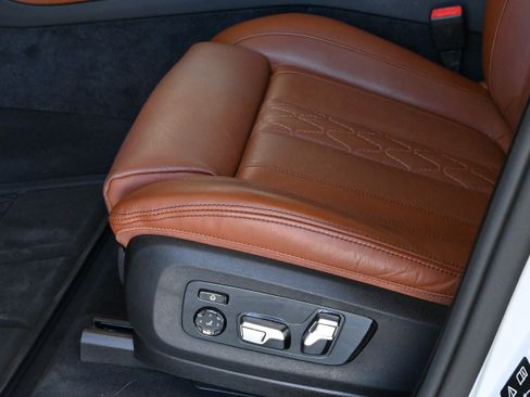Used 2026 BMW X5 xDrive40i w/ Executive Package AWD/4WD image 28