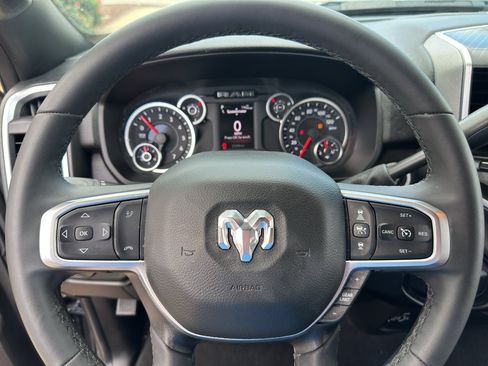 Used 2025 RAM 2500 Big Horn AWD/4WD image 19