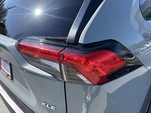 Used 2020 Toyota RAV4 XLE image 49