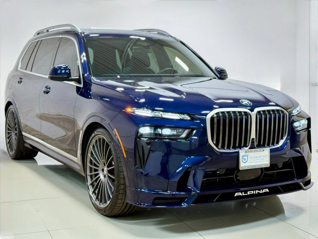 Used 2025 BMW ALPINA XB7 AWD/4WD image 12