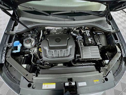 Used 2023 Volkswagen Tiguan SE image 29