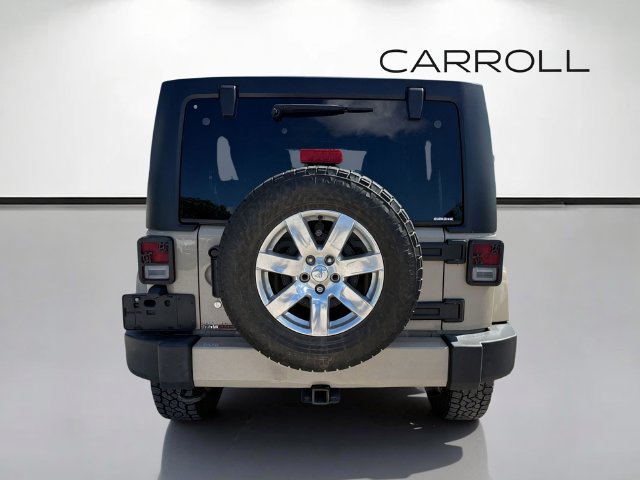 Used 2016 Jeep Wrangler Unlimited Sahara w/ Dual Top Group AWD/4WD image 4