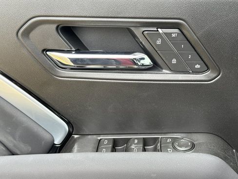 New 2026 Chevrolet Colorado Z71 w/ Technology Package AWD/4WD image 16