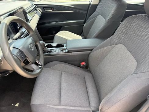 Used 2025 Toyota Camry LE FWD image 9
