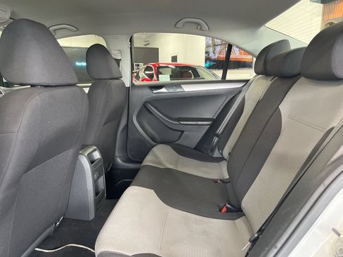 Used 2017 Volkswagen Jetta S FWD image 35