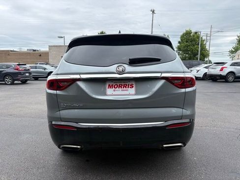Used 2023 Buick Enclave Essence AWD/4WD image 4