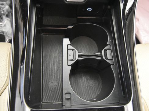 Used 2023 Mercedes-Benz C 300 4MATIC Sedan image 27