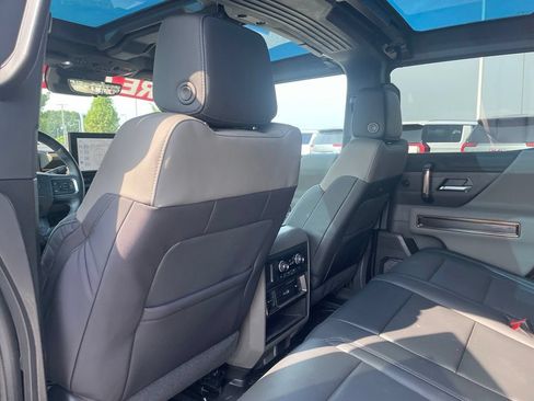 Used 2024 GMC Hummer EV 3X AWD/4WD image 24