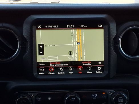 Used 2019 Jeep Wrangler Unlimited Sahara AWD/4WD image 18