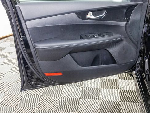 Used 2024 Kia Forte GT-Line w/ GT-Line Premium Package FWD image 35