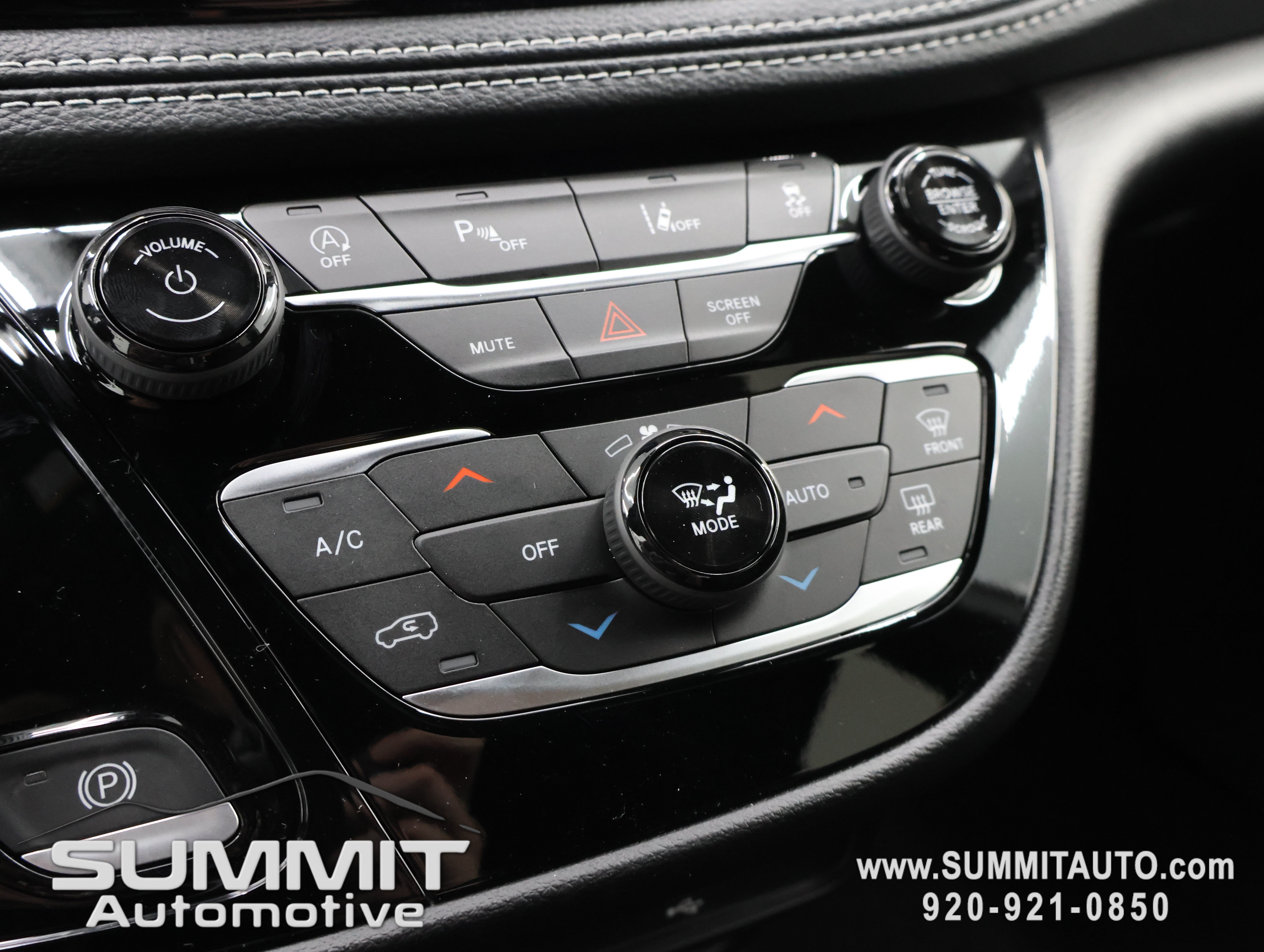New 2027 Chrysler Pacifica Select AWD/4WD image 53