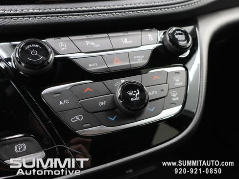 New 2027 Chrysler Pacifica Select AWD/4WD image 53