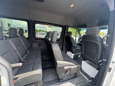 Used 2025 Mercedes-Benz Sprinter 2500 image 11
