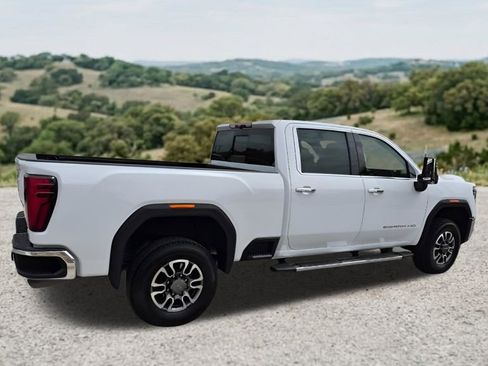 Certified 2024 GMC Sierra 2500 SLT w/ SLT Premium Package RWD image 11
